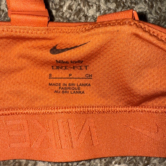 Nike Coral Sports Bra Seamless Design Intimates - Picture 3 of 3